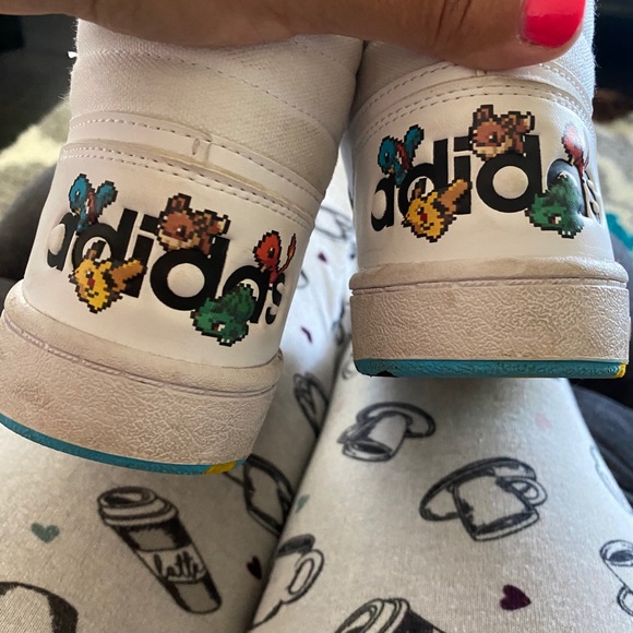 Special addition Youth Adidas high top Pokémon - Picture 4 of 5
